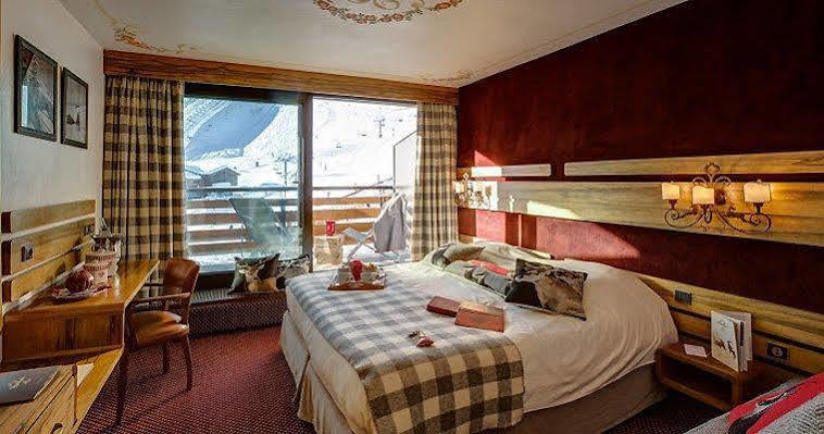 Вилла Chalet Le Yeti Мерибель Экстерьер фото